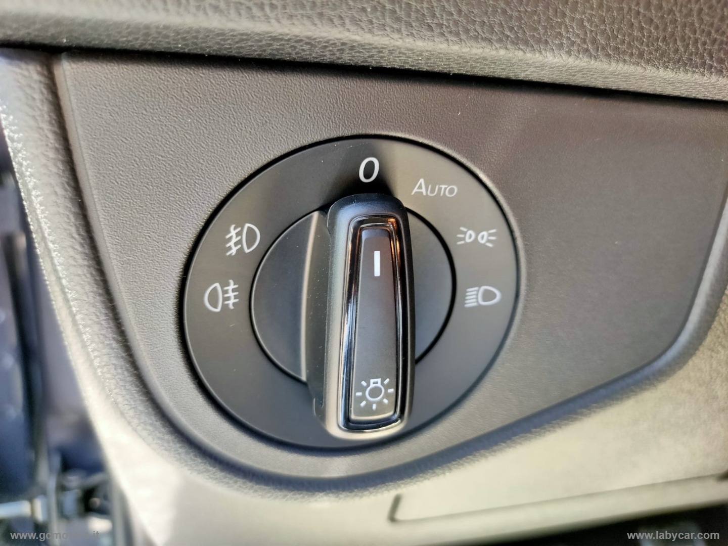 Volkswagen Taigo Taigo 1.0 TSI 115 CV R-Line - Immagine 28