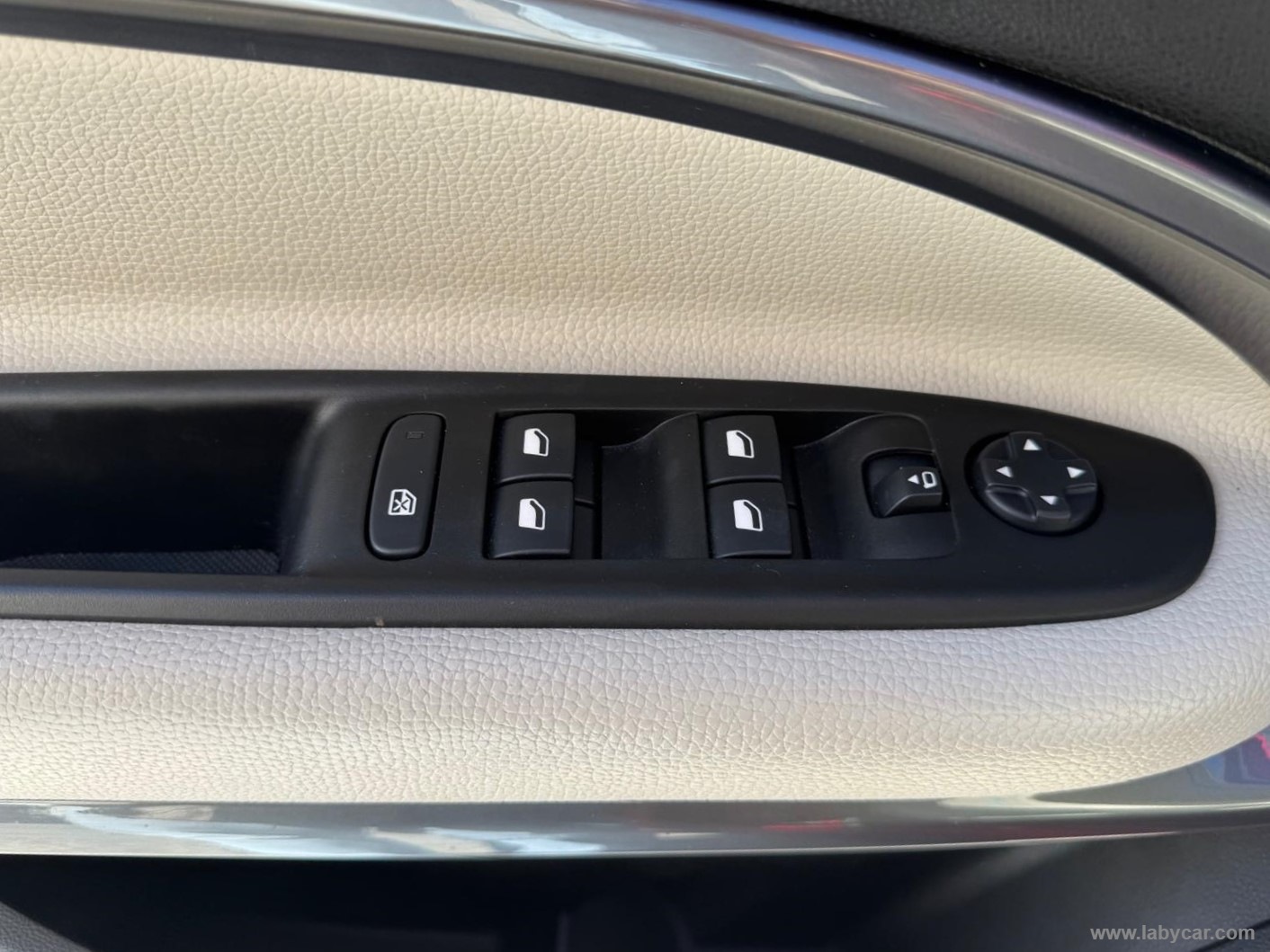 Fiat 600 Hybrid MHEV La Prima - Immagine 28