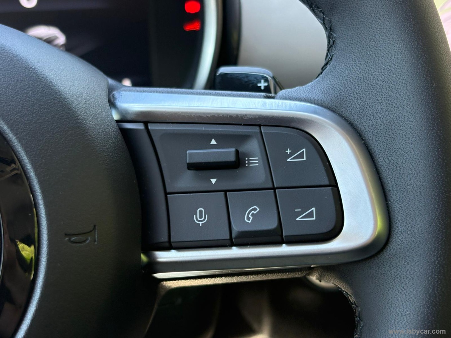 Fiat 600 Hybrid 145 CV DCT MHEV Icon - Immagine 28