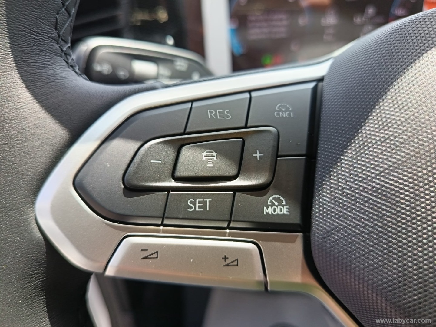 Volkswagen Tiguan 2.0 TDI 193 CV DSG 4M. Edit. Pl. - Immagine 28