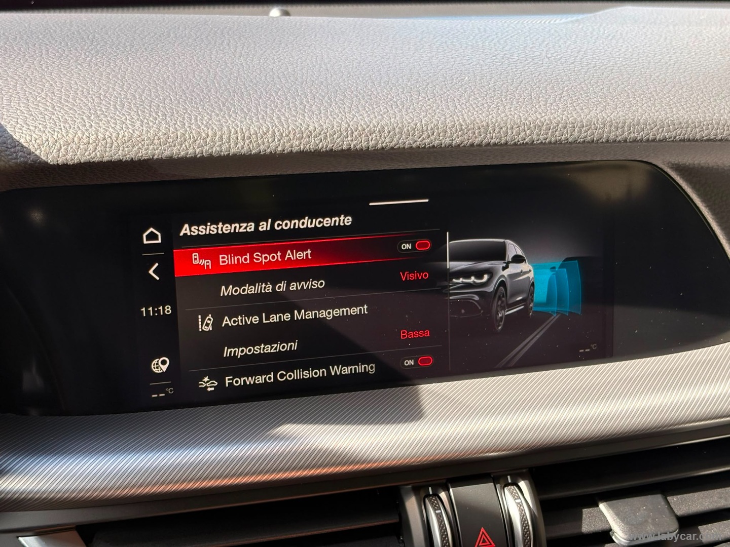 Alfa Romeo Stelvio 2.2 T.diesel 210CV AT8 Q4 Veloce - Immagine 28