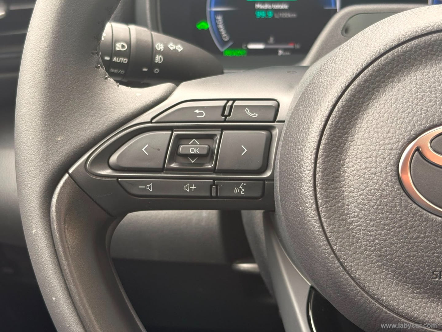 Toyota Yaris Cross 1.5 Hybrid 5p. E-CVT Lounge - Immagine 28