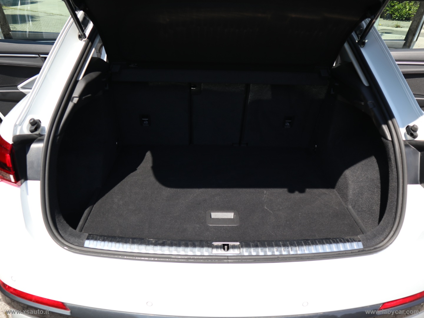 Q3 35 TFSI S tronic Business Advanced - immagine 28