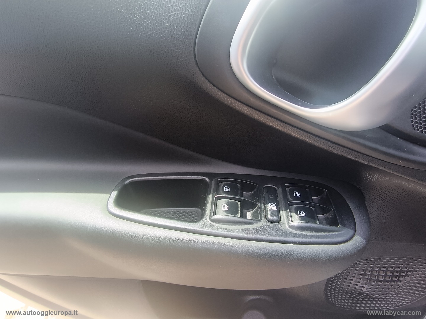 500L 1.4 95 CV S&S S-Design - immagine 28