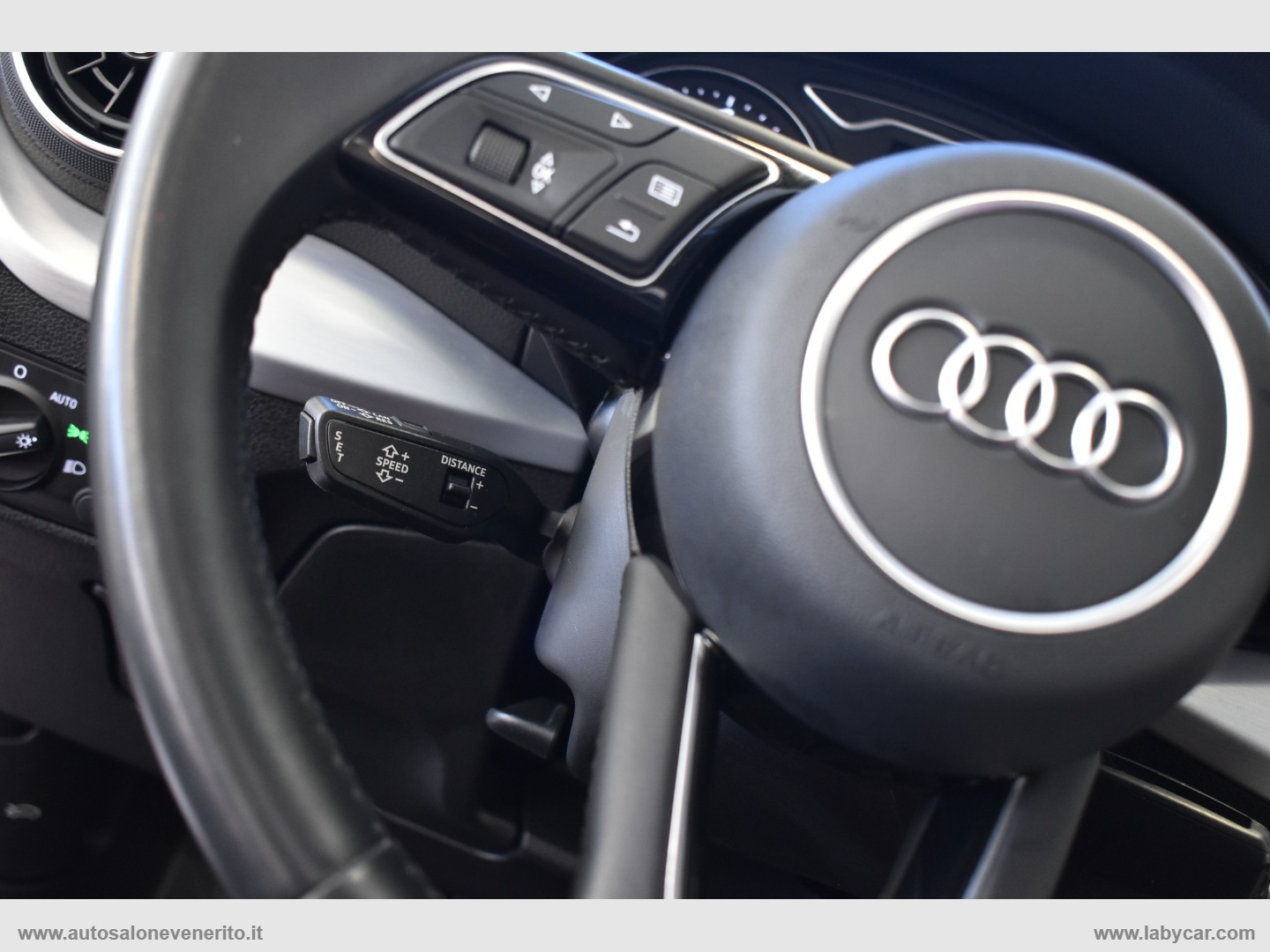 Q2 30 TDI S tronic Identity Black - immagine 28