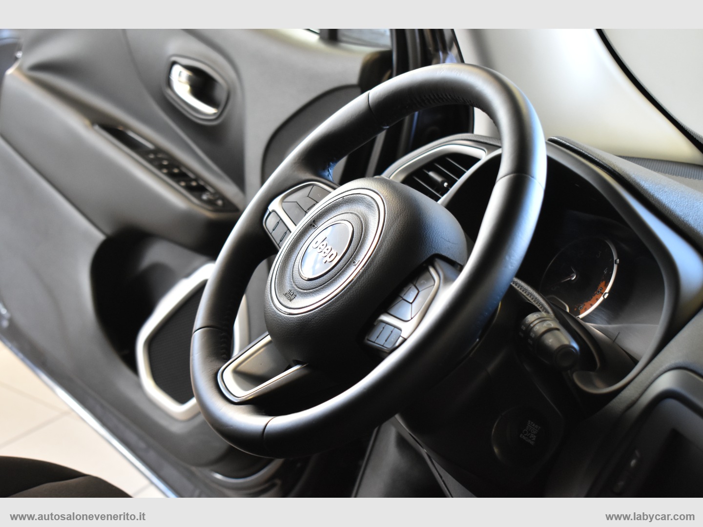 Renegade 1.6 Mjt 120CV Limited - immagine 28