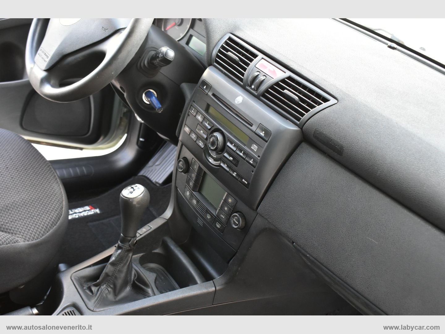 Stilo 1.9 JTD M.W. Dynamic - immagine 28