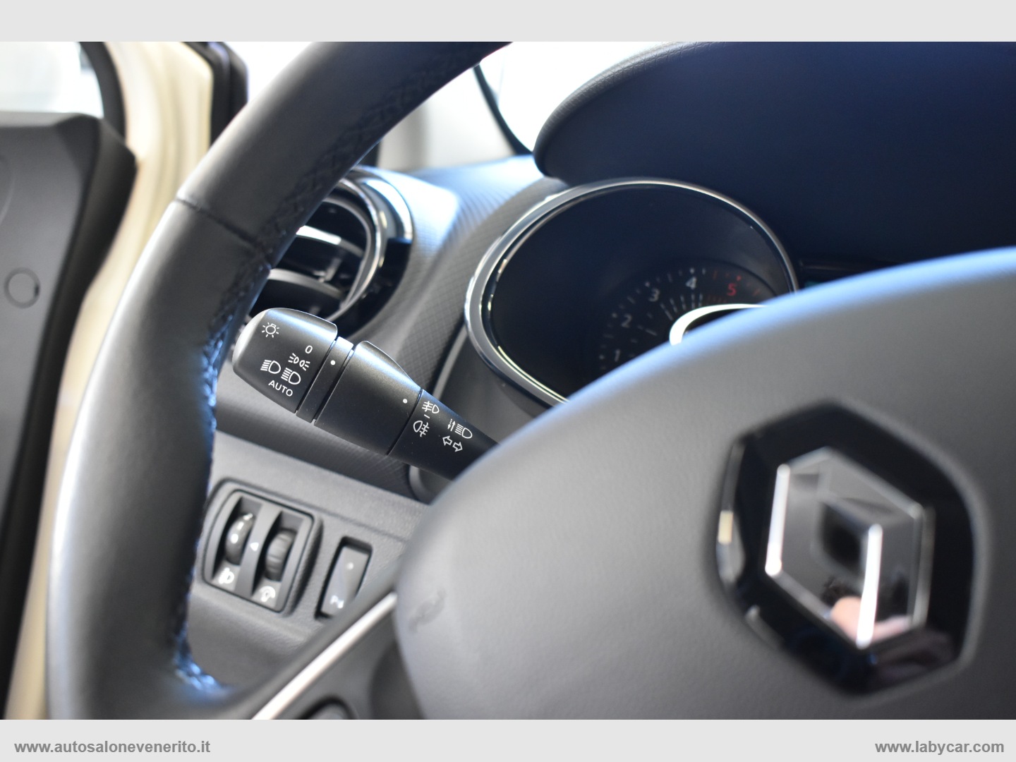 Clio dCi 8V 75 CV S&S 5p. Energy Intens - immagine 28