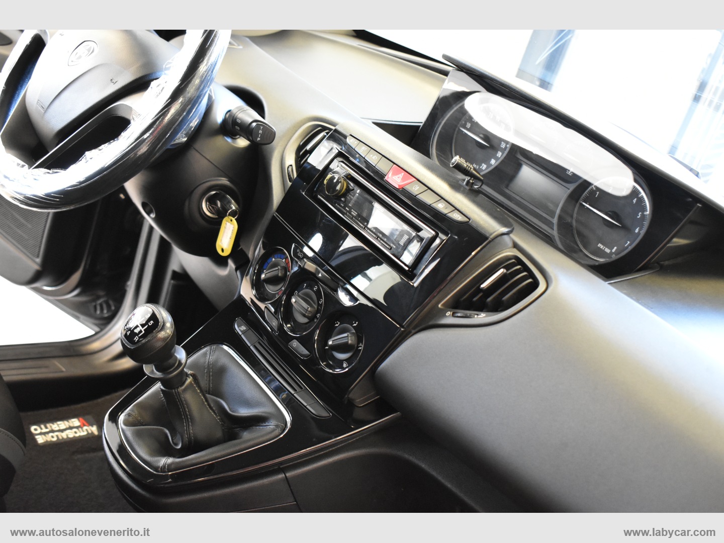 Ypsilon 1.2 69 CV 5p. Gold - immagine 28