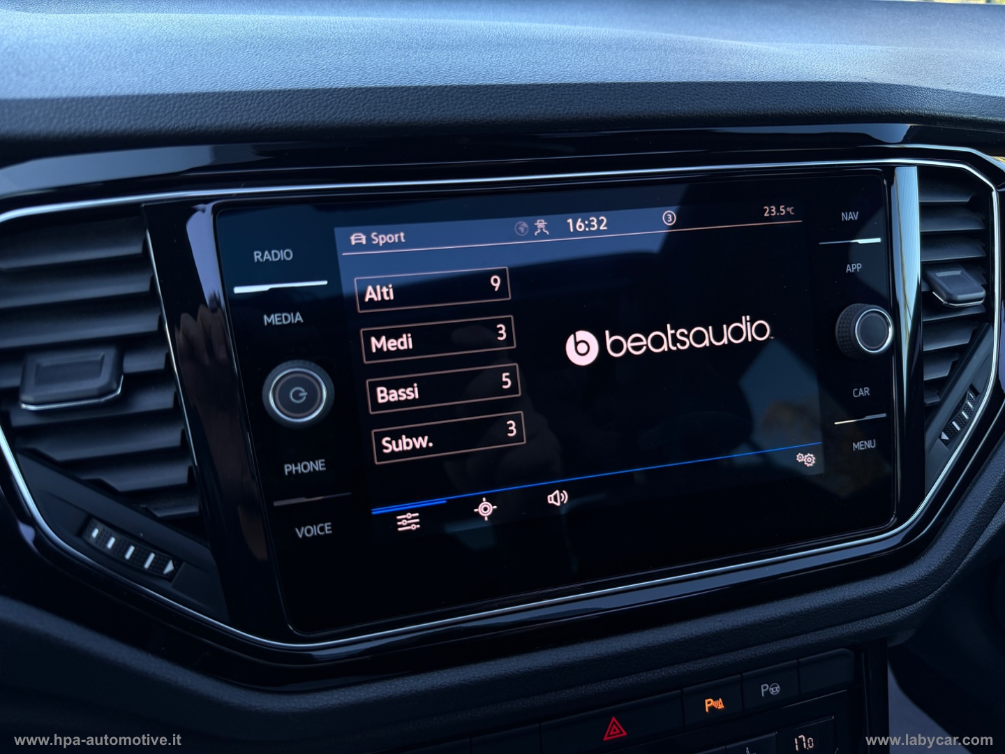 T-Roc 1.5 TSI 150CV SPORT LED NAVI TETTO RETROCAMERA - immagine 28