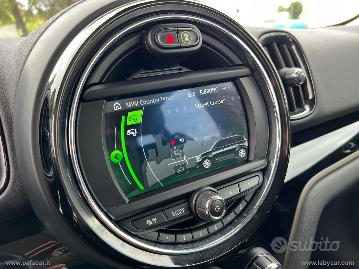 Mini Cooper D Business Countryman Aut. - immagine 28