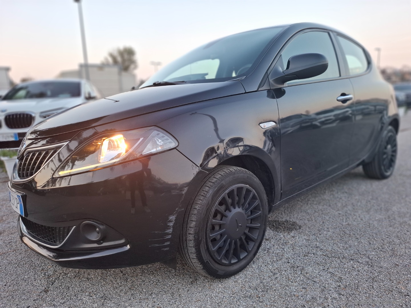 Ypsilon 1.0 FireFly 5p.S&S Hybrid Silver - immagine 28