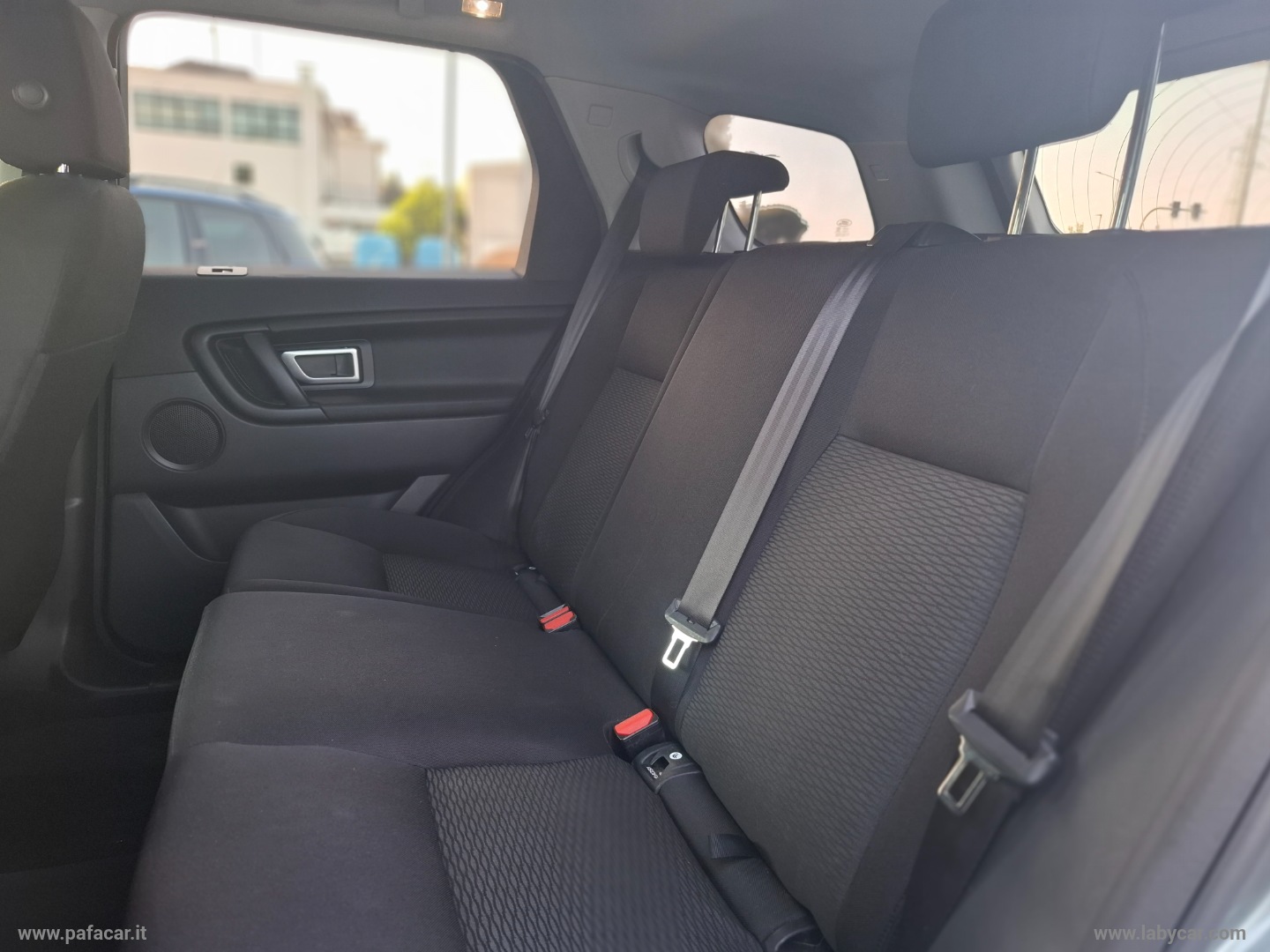 Discovery Sport 2.0 TD4 150 CV Pure - immagine 28