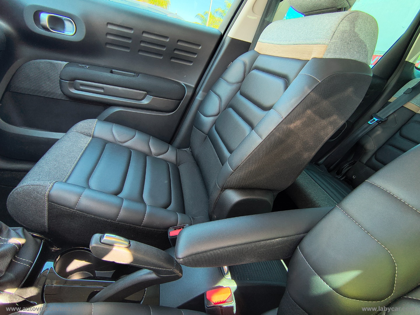 C3 Aircross BlueHDi 110 S&S Shine Pack - immagine 28
