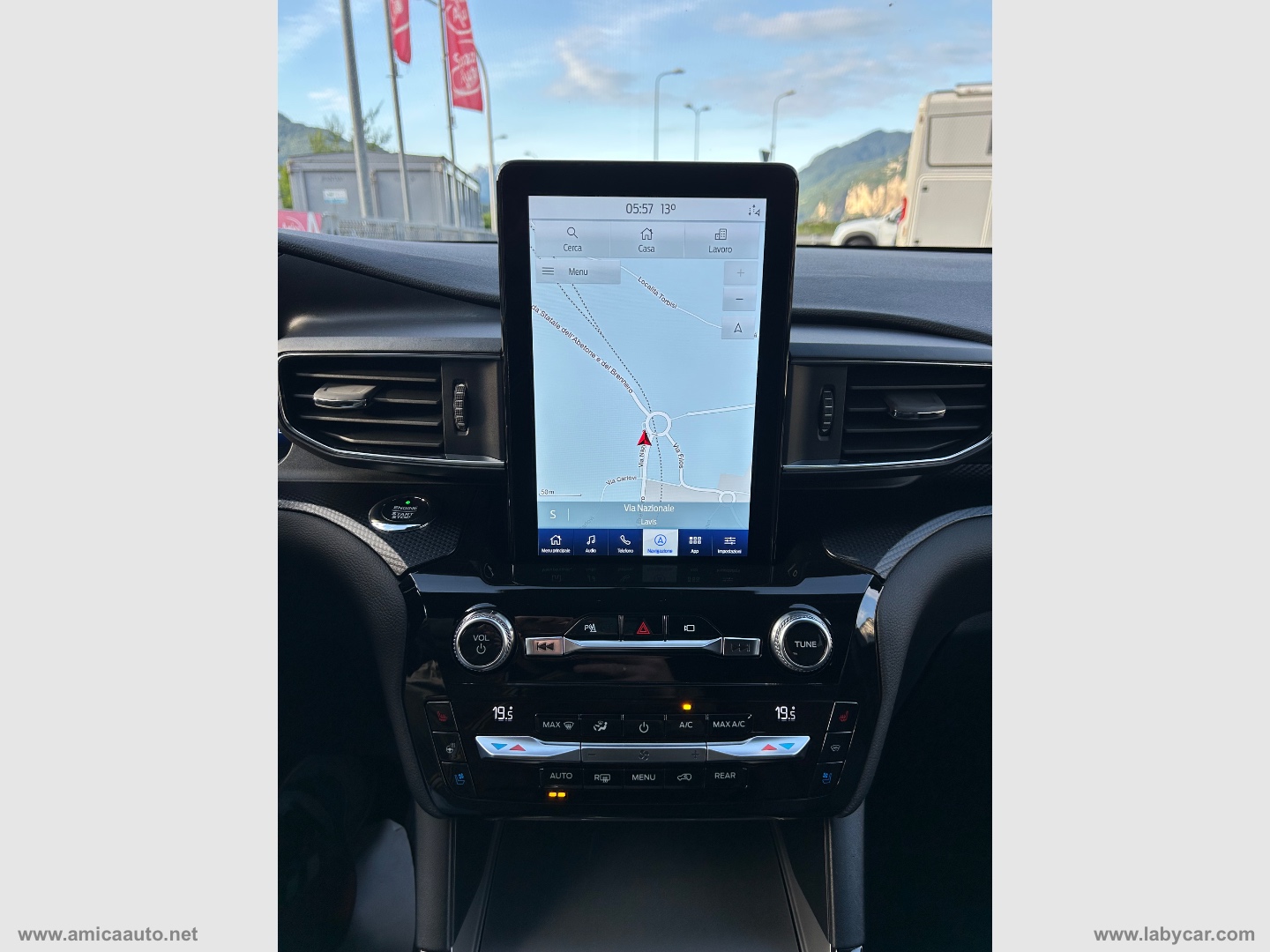 Explorer 3.0 PHEV 457 CV A10 AWD ST Line - immagine 28