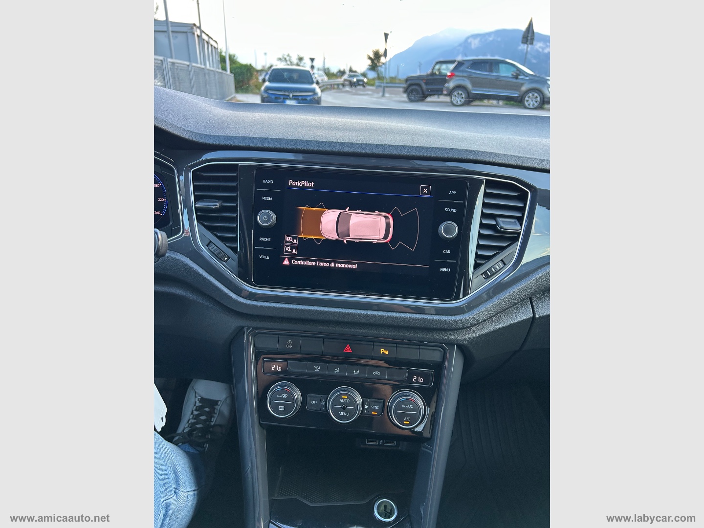 T-Roc 1.6 TDI SCR Advanced BlueMot.Tech. - immagine 28