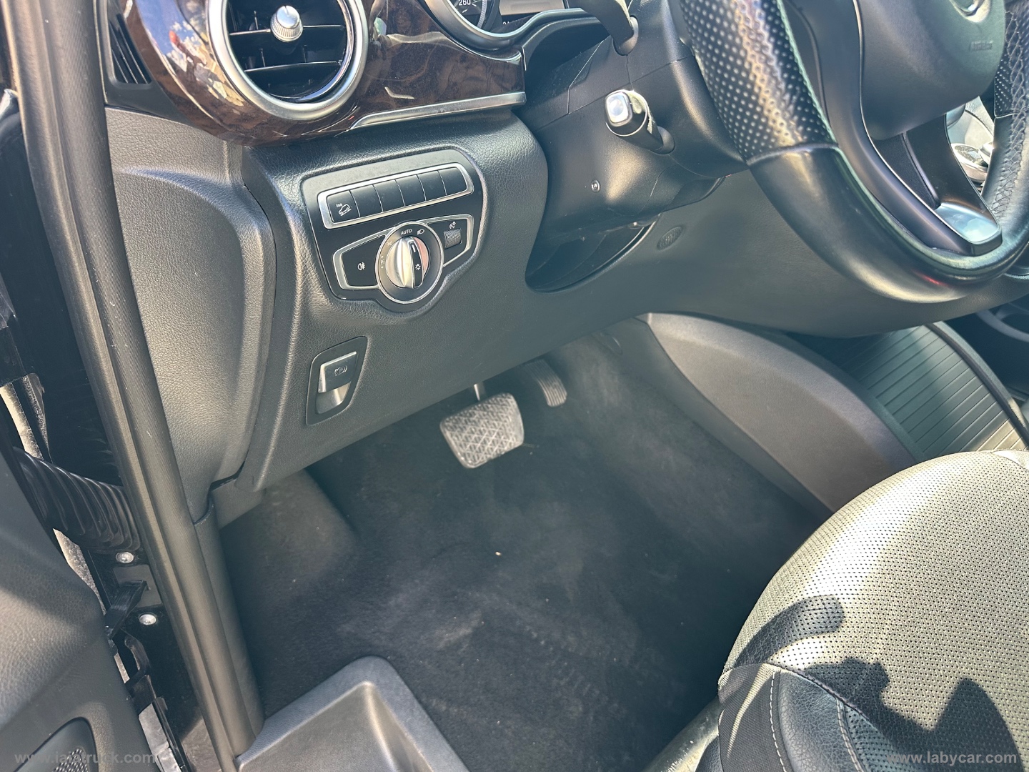 CLASSE V 250 d Aut. 4Matic Premium Extralong 8 POSTI - immagine 28