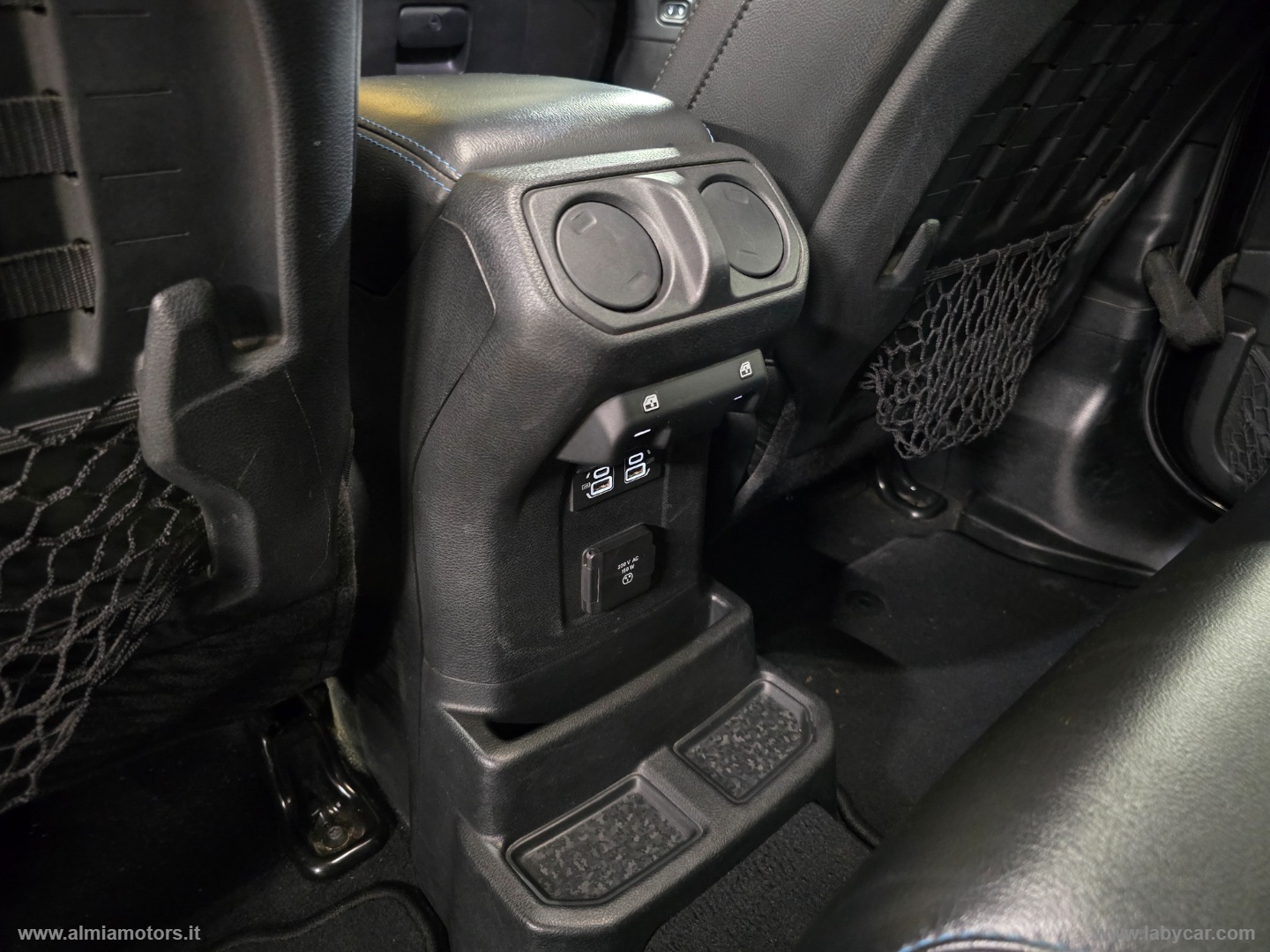 Wrangler Unlimited 2.0 PHEV 4xe Rubicon - immagine 28