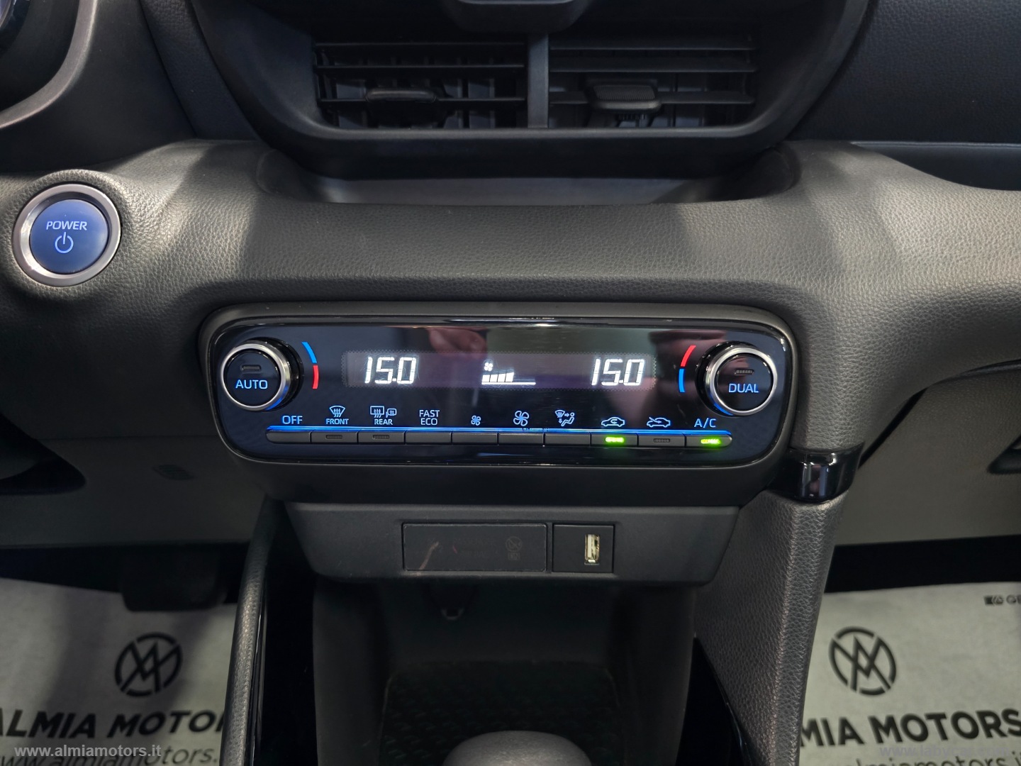 Yaris 1.5 Hybrid 5p. Lounge - immagine 28