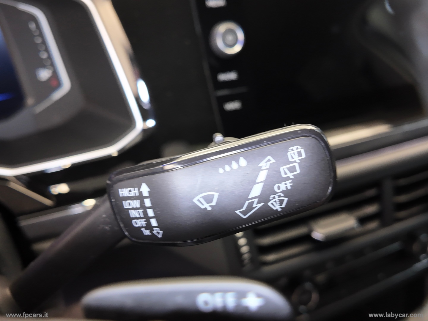 Polo 1.0 TSI 115 CV DSG R-Line - immagine 28