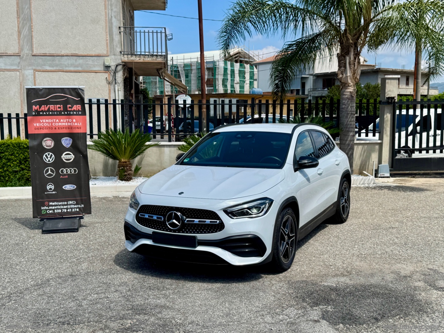 GLA 220 d Automatic 4Matic Premium - immagine 28