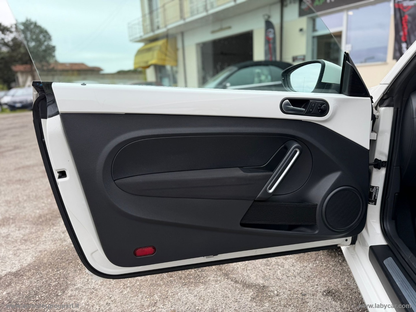 Maggiolino 1.6 TDI Design - immagine 28