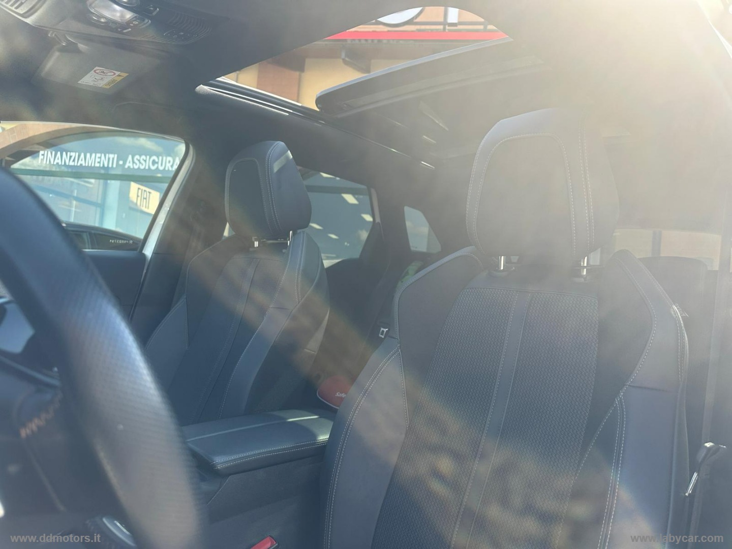 3008 Hybrid 225 e-EAT8 GT GT PACK - immagine 28