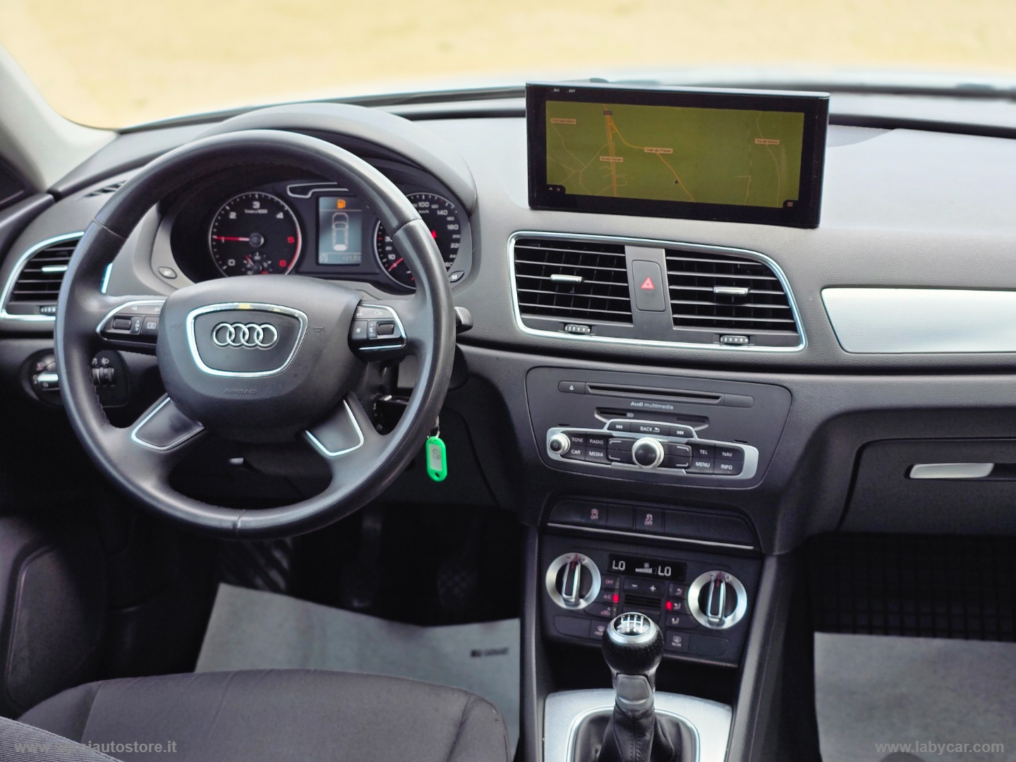 Q3 2.0 TDI Business - immagine 28