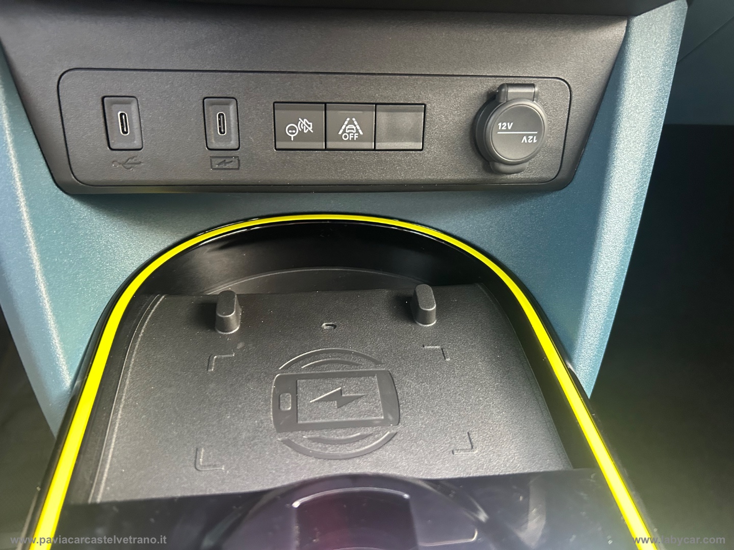 Grande Panda 1.2 Hybrid 110 S&S La Prima KM/0 - immagine 28