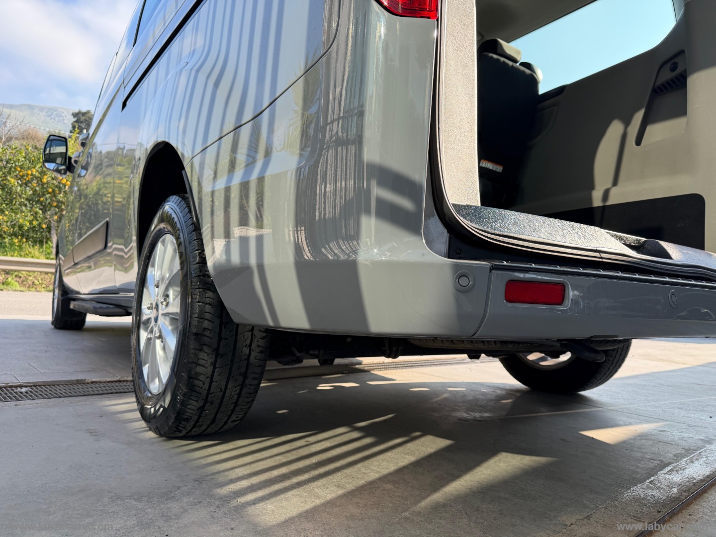 Tourneo Custom 320 2.0 TDCi 105 PL Trend - immagine 28
