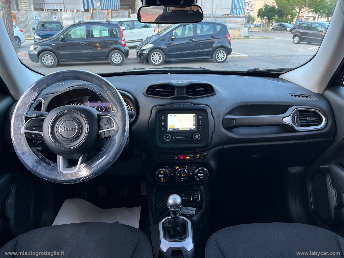 Renegade 1.6 Mjt 120CV Limited TETTO APRIBILE - immagine 28