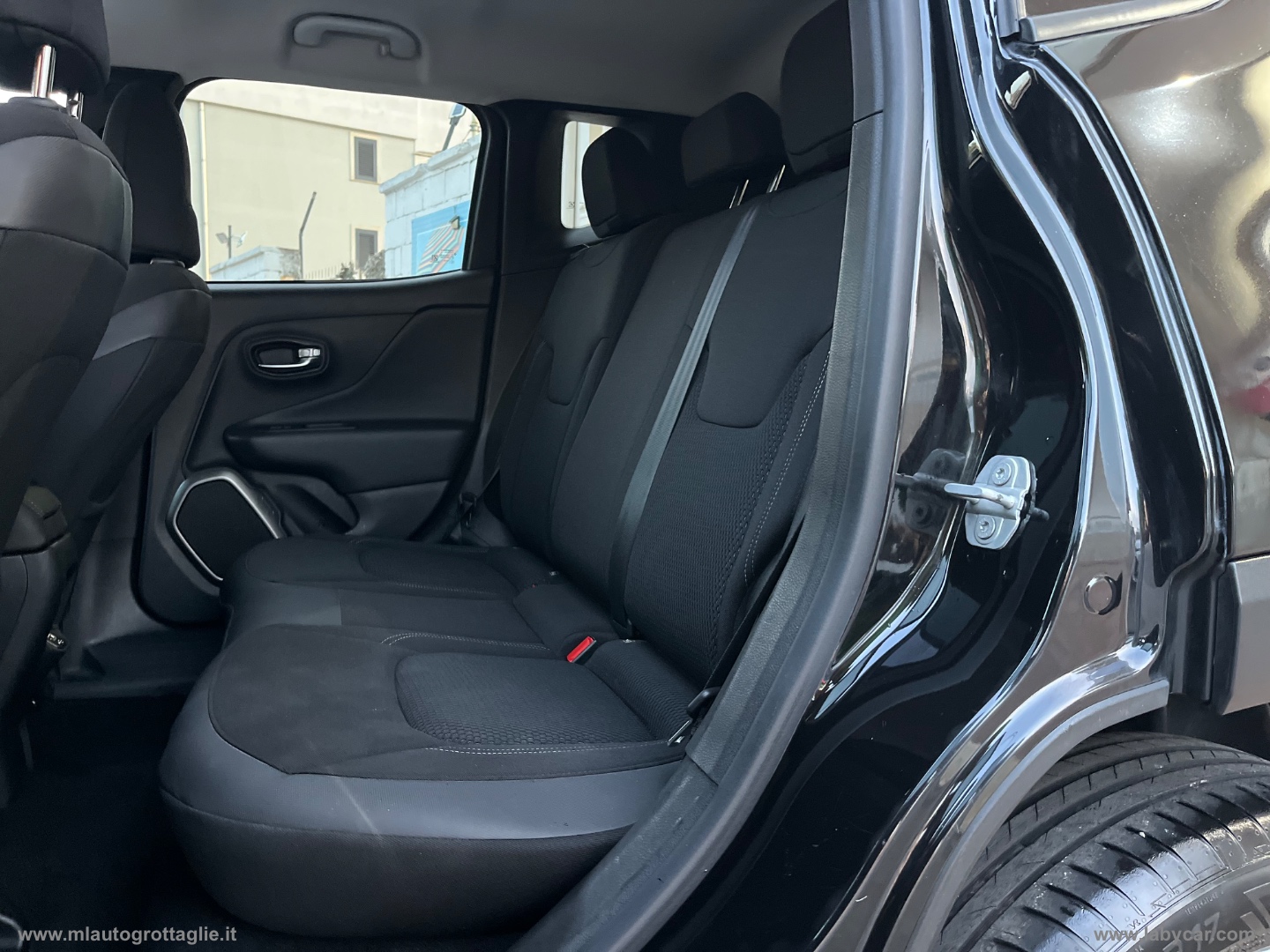 Renegade 1.6 Mjt 120CV Limited - immagine 28