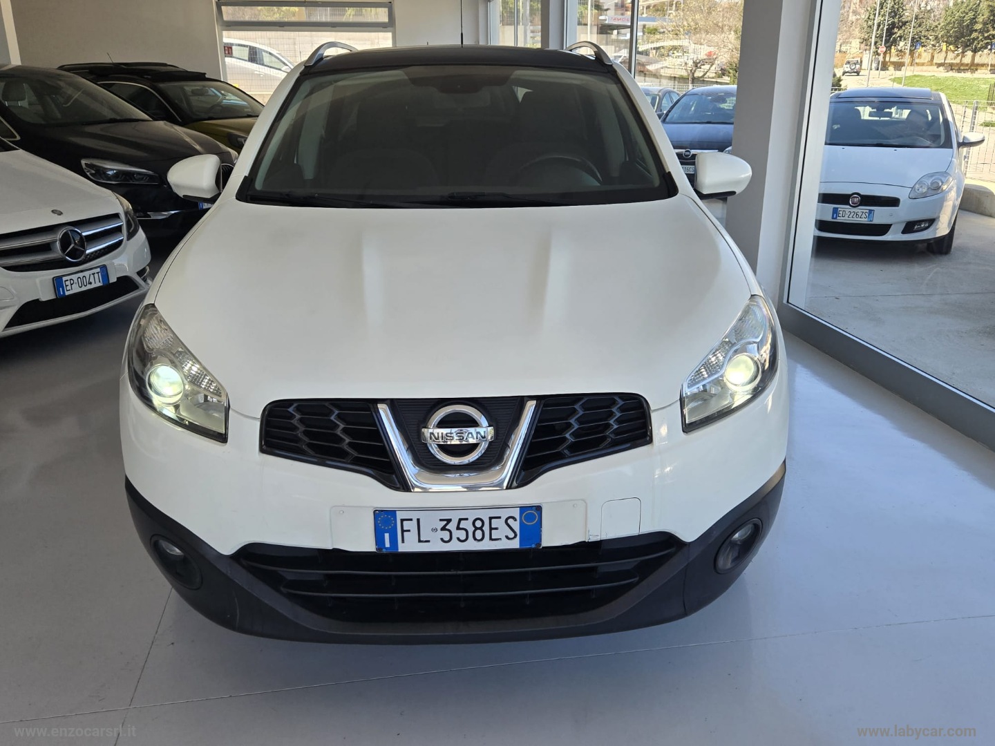 Qashqai 1.5 dCi DPF Tekna TETTO PANORAMICO - immagine 28