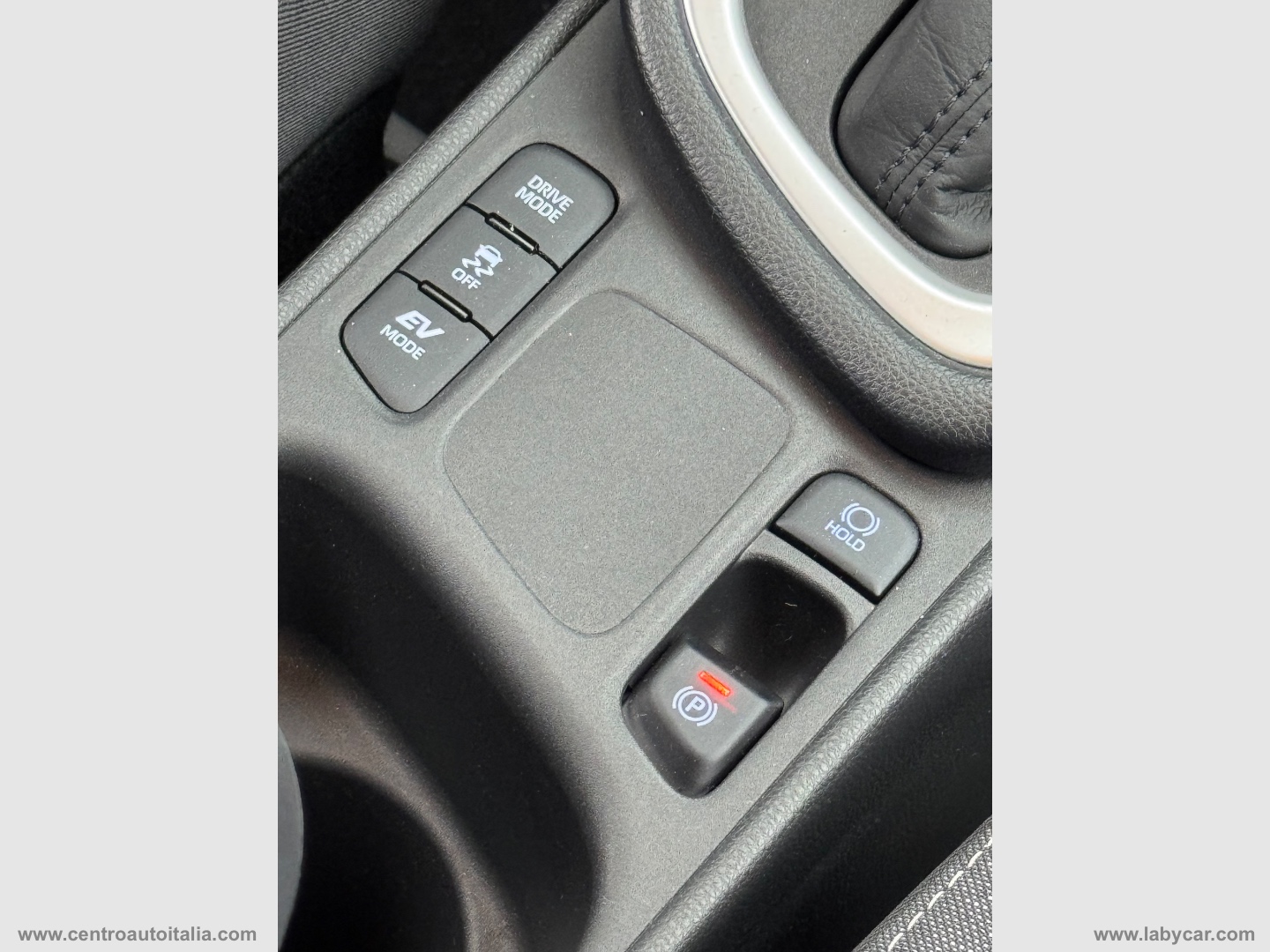 Mazda2 Hybrid 1.5 VVT Pure - immagine 28