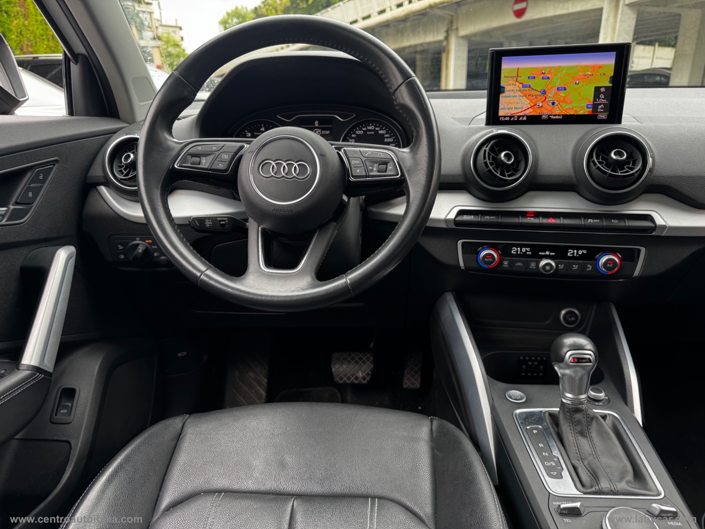 Q2 35 TDI S tronic Identity Black - immagine 28