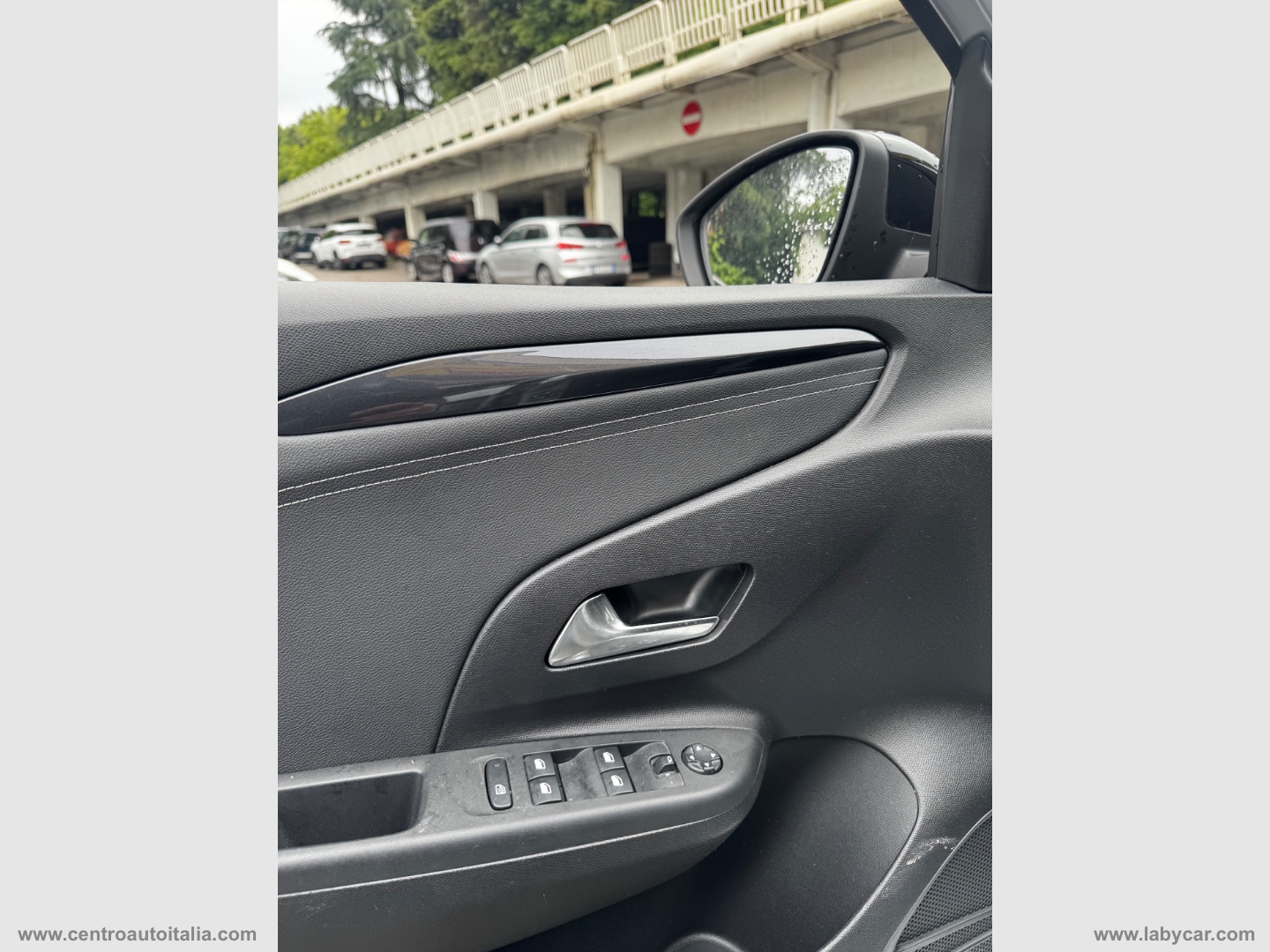 Corsa 1.2 Blitz Edition - immagine 28