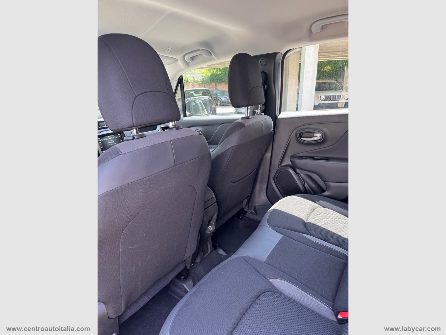 Renegade 1.5 T4 MHEV Limited - immagine 28