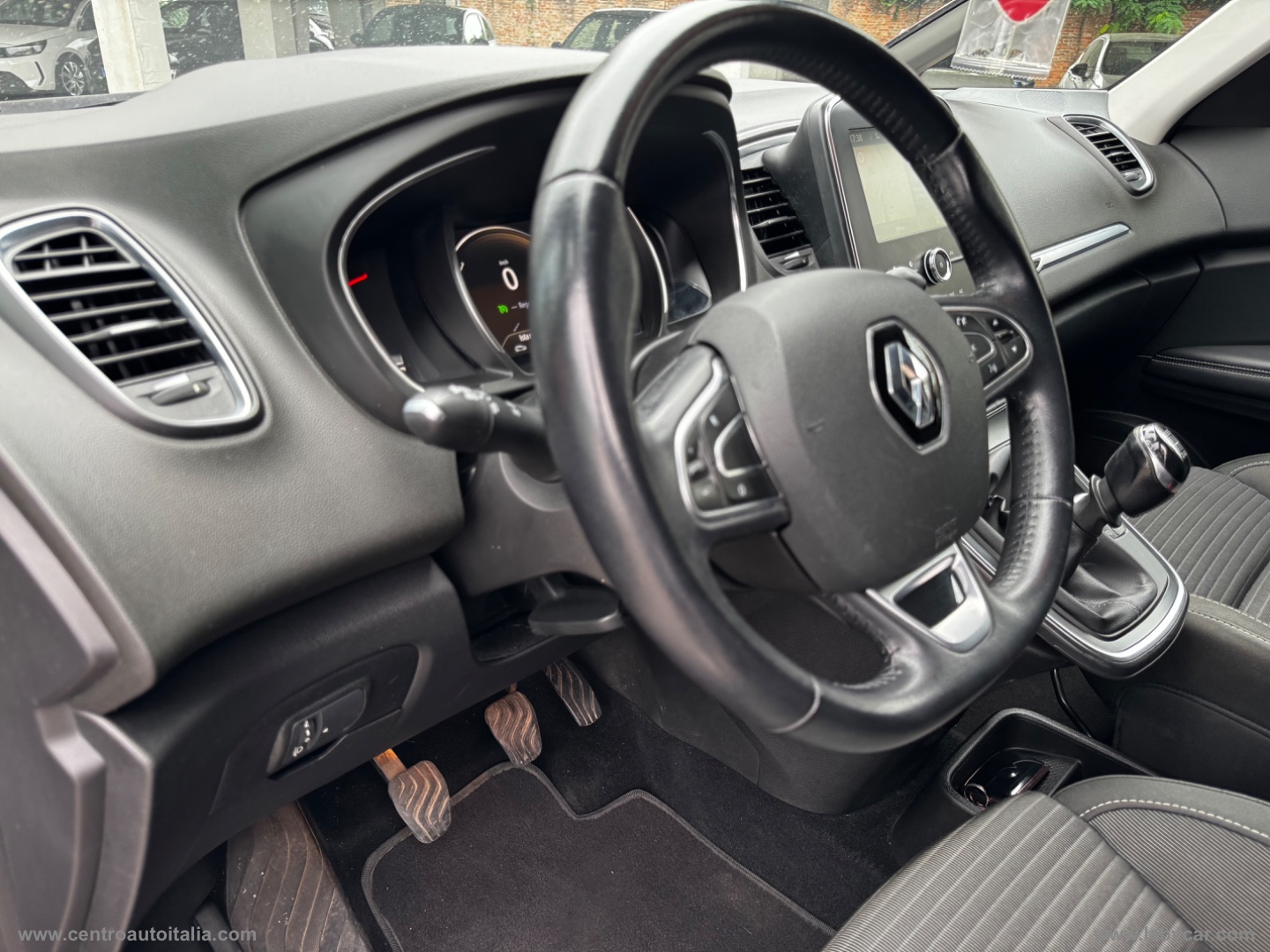 Grand Scénic dCi 8V 110 CV Energy Bose - immagine 28