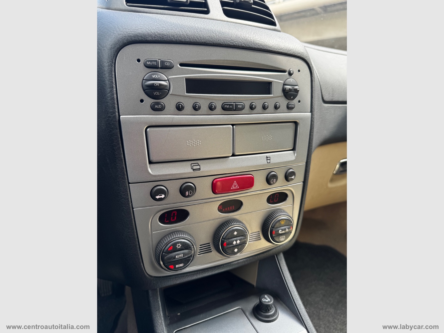 147 1.6 16V TS 105CV 5p. Black Line - immagine 28