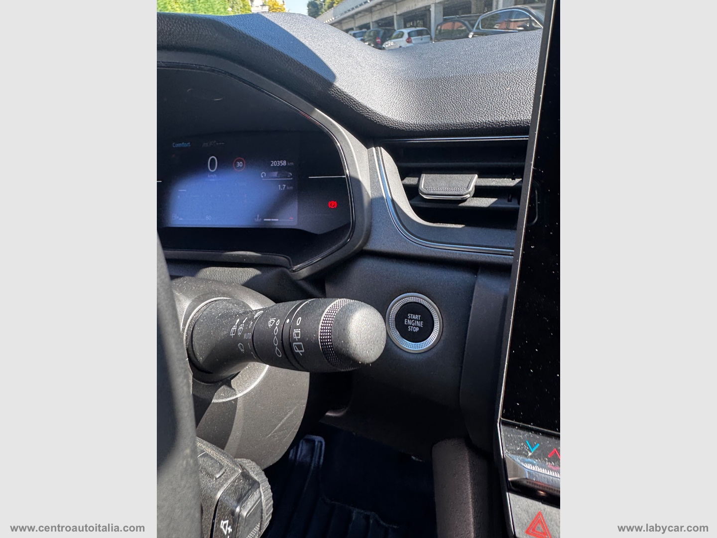 Captur TCe 90 CV Techno - immagine 28