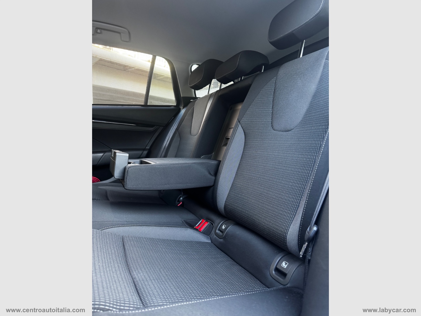 Octavia 1.5 G-TEC DSG Wagon Style - immagine 28