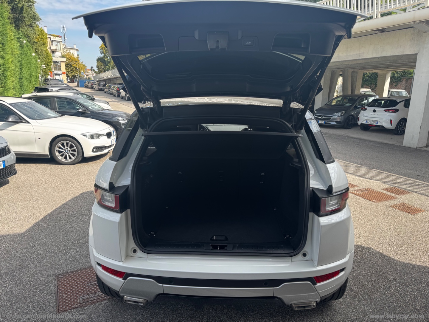 RR Evoque 2.0 TD4 150 5p Bs Ed.Prem.Pure - immagine 28