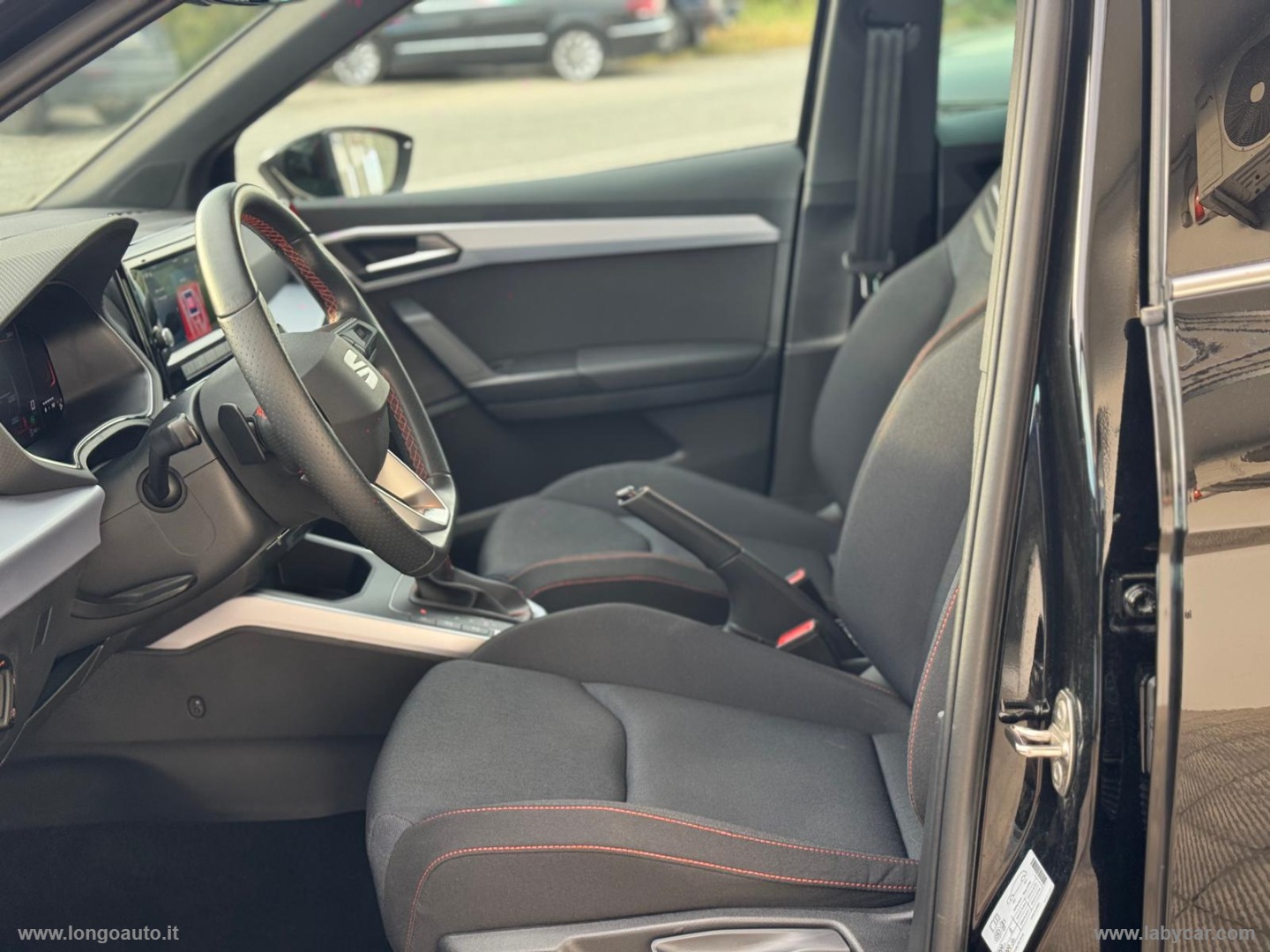 Arona 1.0 EcoTSI 115CV DSG FR ADATTA A NEOPATENTATI - immagine 28