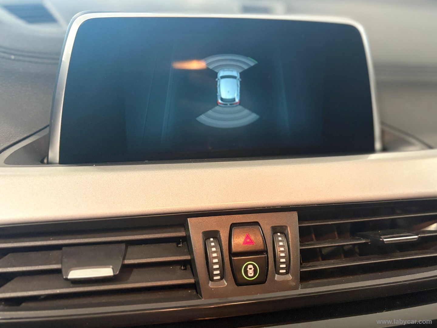 X2 sDrive18d - immagine 28
