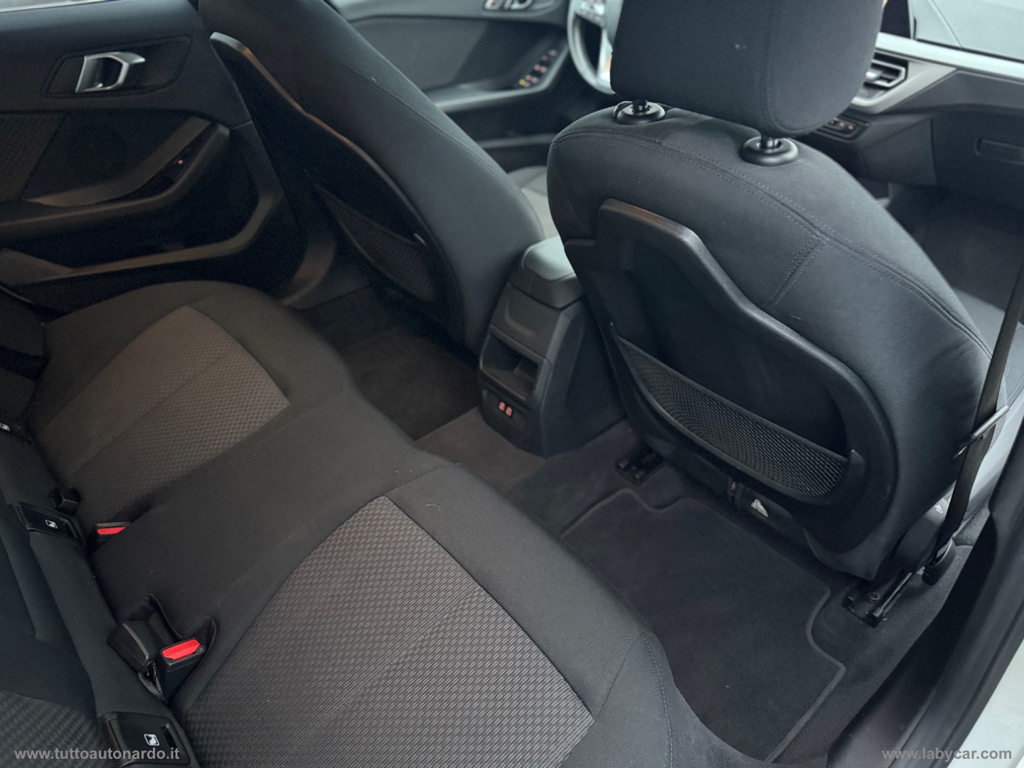 216d Gran Coupé Colorvision Edition aut. - immagine 28