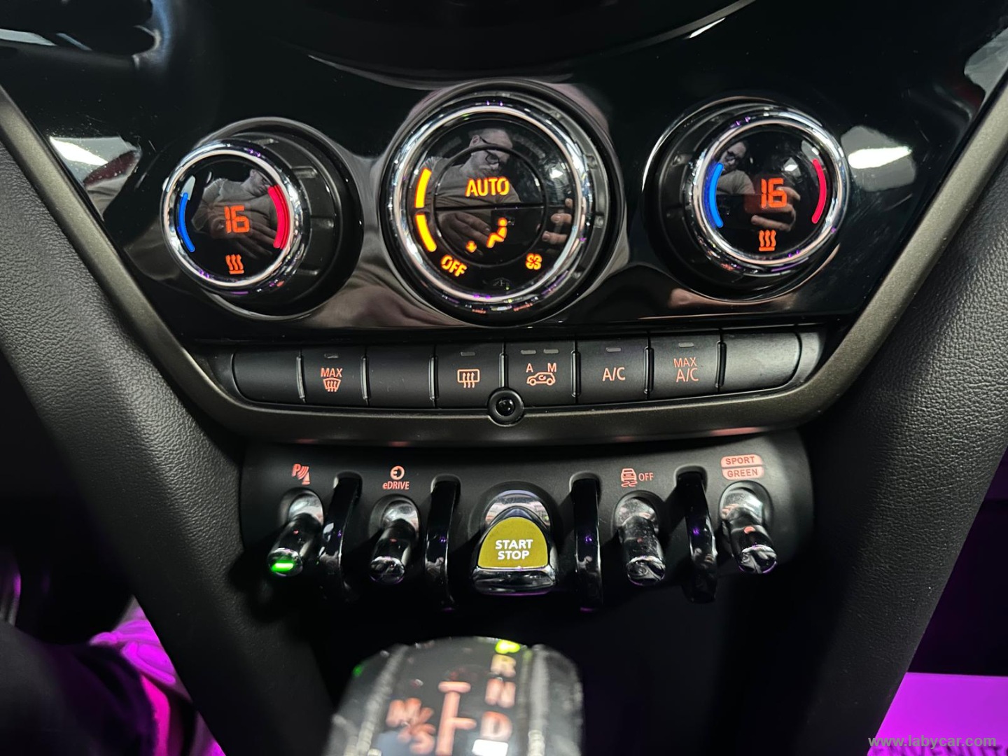 Mini Cooper SE Countryman ALL4 Aut. - immagine 28