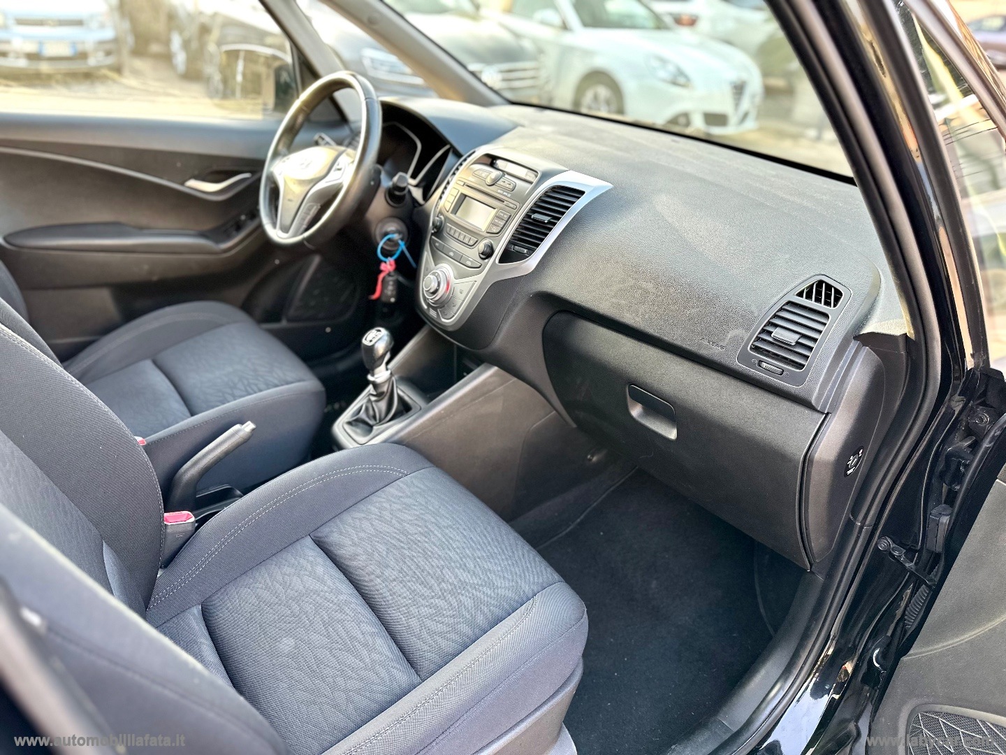 ix20 1.4 CRDI 90 CV Comfort DIESEL CON 83.000 KM - immagine 28