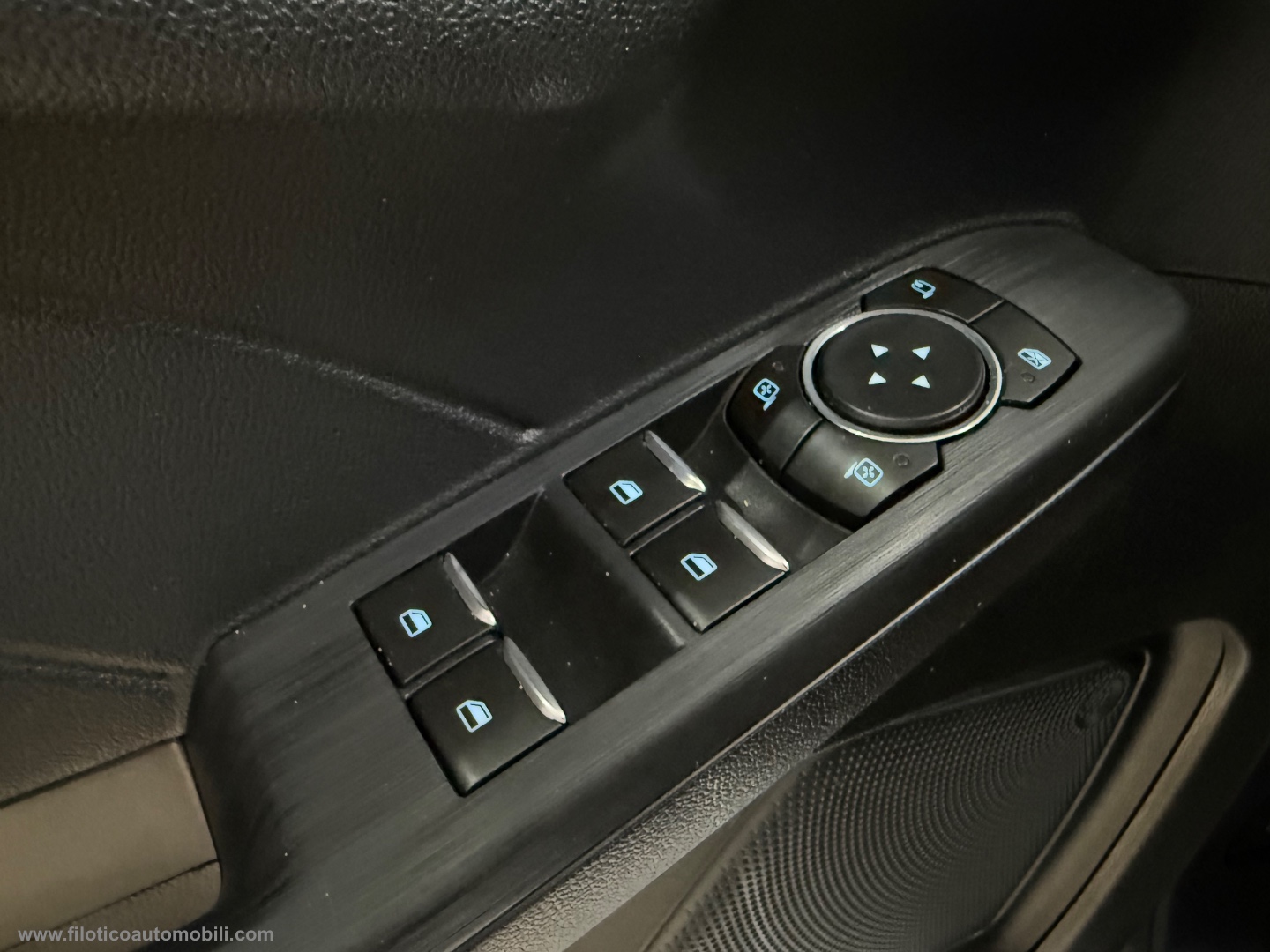 Kuga 1.5 EcoBlue 120 CV aut. AUTOCARRO ST-Line 2WD DIESEL AUTOCARRO N1 DETRAIBILE - immagine 29