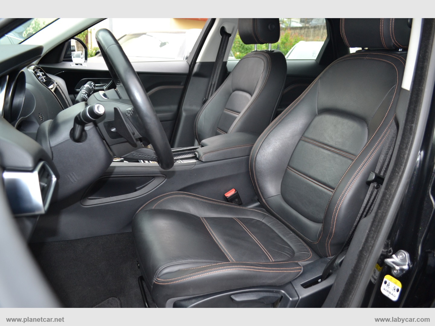 F-Pace 2.0 D 180 CV AWD aut. Prestige - immagine 29