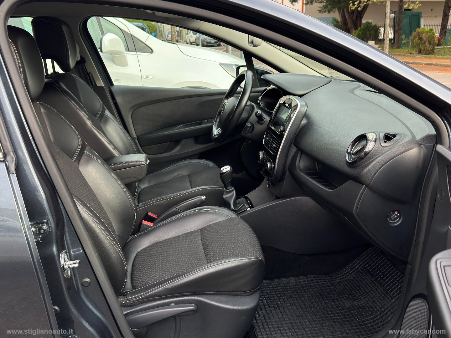 Clio dCi 8V 90CV 5p.Moschino Zen LED + TELEC POST - immagine 29